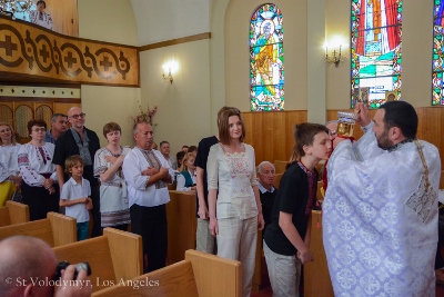 Утреня Пасхи і освячення великодних кошиків. Парафіяльний святковий сніданок