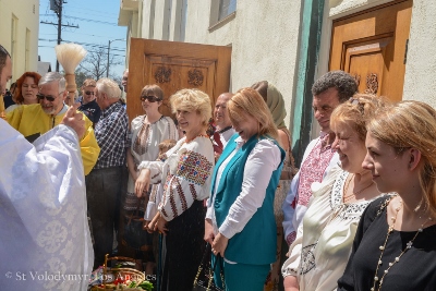 Утреня Пасхи і освячення великодних кошиків. Парафіяльний святковий сніданок