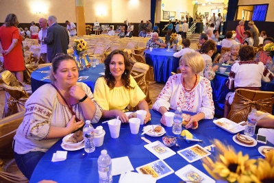 Celebrating the 26th anniversary of Ukrainian Independence.  Festive concert and dinner in Ukrainian Cultural Center.