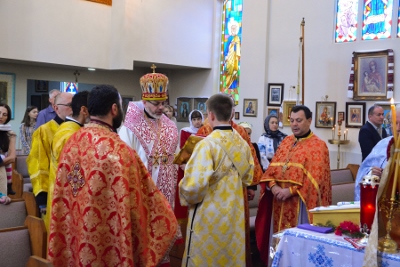 Greeting his Eminence Archbishop Daniel in St. Andrews church LA