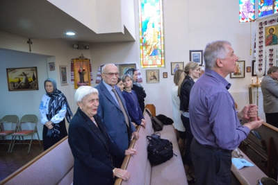 Greeting his Eminence Archbishop Daniel in St. Andrews church LA