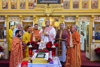 Greeting his Eminence Archbishop Daniel in St. Andrews church LA