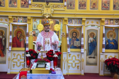 Greeting his Eminence Archbishop Daniel in St. Andrews church LA