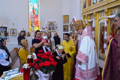 Greeting his Eminence Archbishop Daniel in St. Andrews church LA