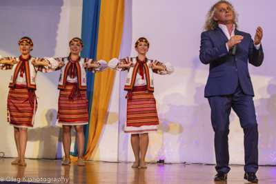 Celebrating the 27th anniversary of Ukrainian Independence.  Festive concert and dinner in Ukrainian Cultural Center.