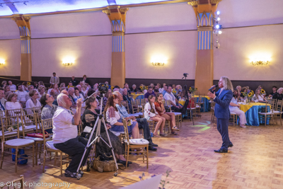 Celebrating the 27th anniversary of Ukrainian Independence.  Festive concert and dinner in Ukrainian Cultural Center.