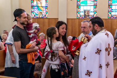 Утреня Пасхи і освячення великодних кошиків.