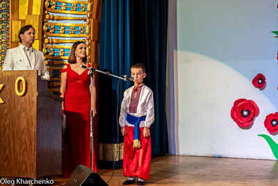 Celebrating the 28th anniversary of Ukrainian Independence.  Festive concert and dinner in Ukrainian Cultural Center.