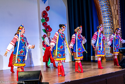 Celebrating the 28th anniversary of Ukrainian Independence.  Festive concert and dinner in Ukrainian Cultural Center.