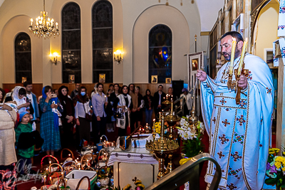 Хресний хід, Літургія і освячення великодних кошиків