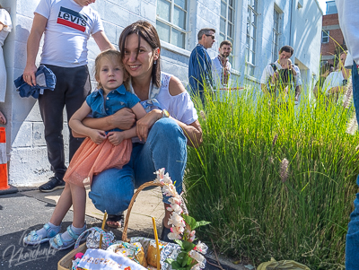 Утреня Пасхи і освячення великодних кошиків.