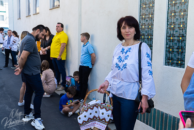 Утреня Пасхи і освячення великодних кошиків.