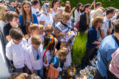 Утреня Пасхи і освячення великодних кошиків.