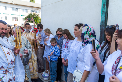 Утреня Пасхи і освячення великодних кошиків.