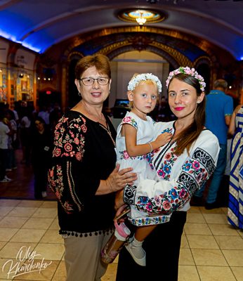 Celebrating the 31th anniversary of Ukrainian Independence.  Festive concert in Ukrainian Cultural Center.