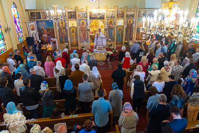 Утреня Пасхи і освячення великодних кошиків.