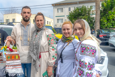 Утреня Пасхи і освячення великодних кошиків.