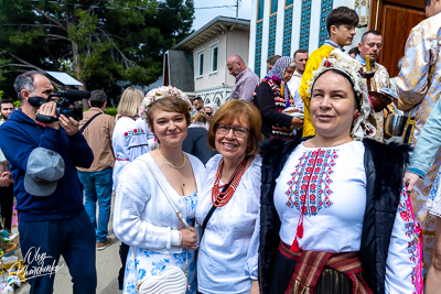 Утреня Пасхи і освячення великодних кошиків.