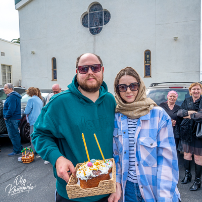 Утреня Пасхи і освячення великодних кошиків.