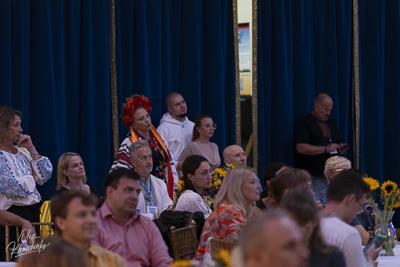 Celebrating the 32th anniversary of Ukrainian Independence.  Festive concert in Ukrainian Cultural Center.