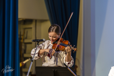 Celebrating the 32th anniversary of Ukrainian Independence.  Festive concert in Ukrainian Cultural Center.