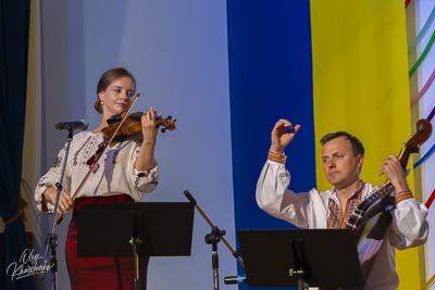 Celebrating the 32th anniversary of Ukrainian Independence.  Festive concert in Ukrainian Cultural Center.