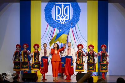 Celebrating the 32th anniversary of Ukrainian Independence.  Festive concert in Ukrainian Cultural Center.