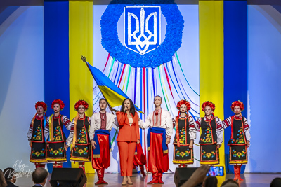 Celebrating the 32th anniversary of Ukrainian Independence.  Festive concert in Ukrainian Cultural Center.