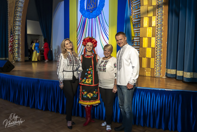 Celebrating the 32th anniversary of Ukrainian Independence.  Festive concert in Ukrainian Cultural Center.