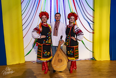 Celebrating the 32th anniversary of Ukrainian Independence.  Festive concert in Ukrainian Cultural Center.