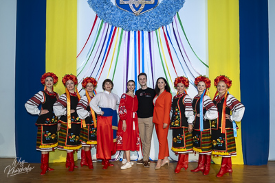 Celebrating the 32th anniversary of Ukrainian Independence.  Festive concert in Ukrainian Cultural Center.