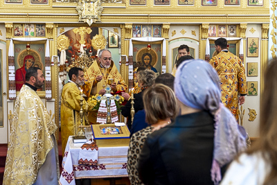 Greeting His Eminence Archbishop Daniel in St. Andrews church LA