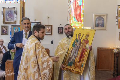 Greeting His Eminence Archbishop Daniel in St. Andrews church LA