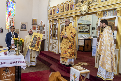 Greeting His Eminence Archbishop Daniel in St. Andrews church LA